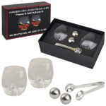 סט מתנה ויסקי - שתי כוסות עם כדורי קרח ממתכת